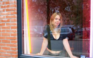 18 tear old schoolgirl Tiff Bannister takes selfies while disrobing in bedroom